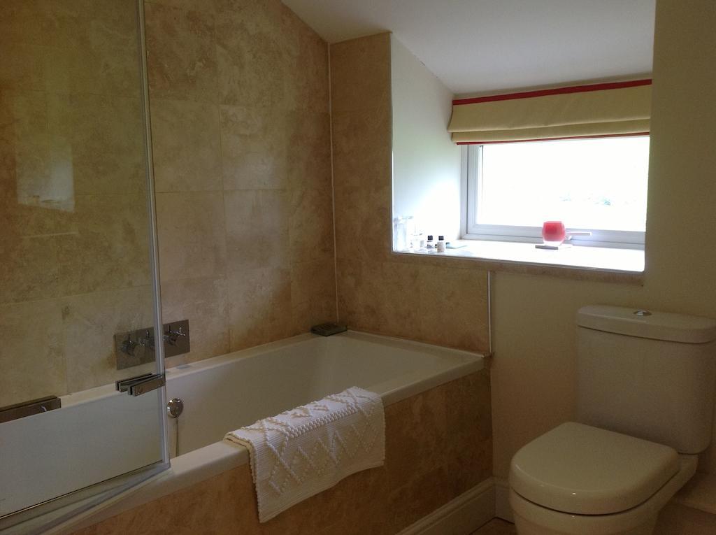 The Coach House Bed & Breakfast Ross-on-Wye Ruang foto